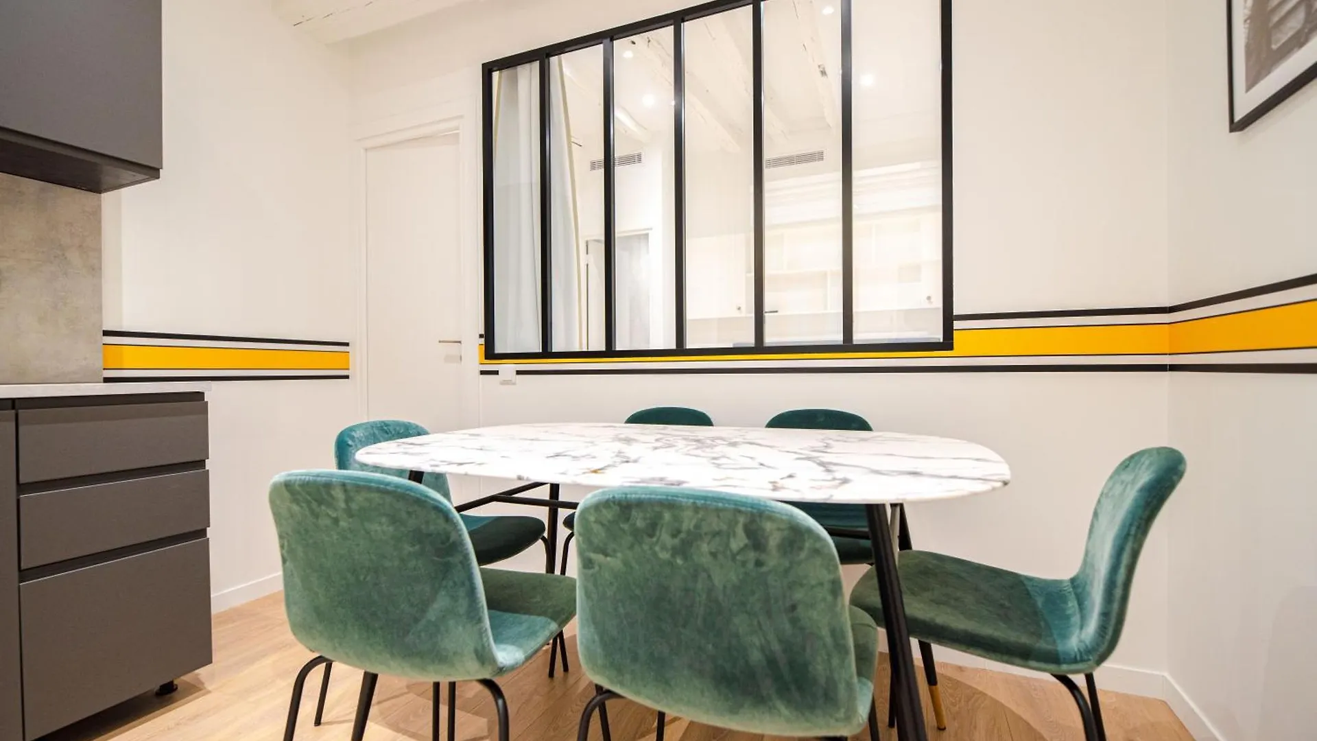 Апартаменты Mbm - Marais Париж Франция